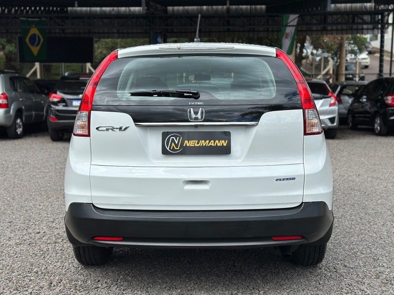 Honda CRV LX 2.0 2014 NEUMANN VEÍCULOS ARROIO DO MEIO / Carros no Vale Honda CRV LX 2.0 2014 NEUMANN VEÍCULOS ARROIO DO MEIO / Carros no Vale