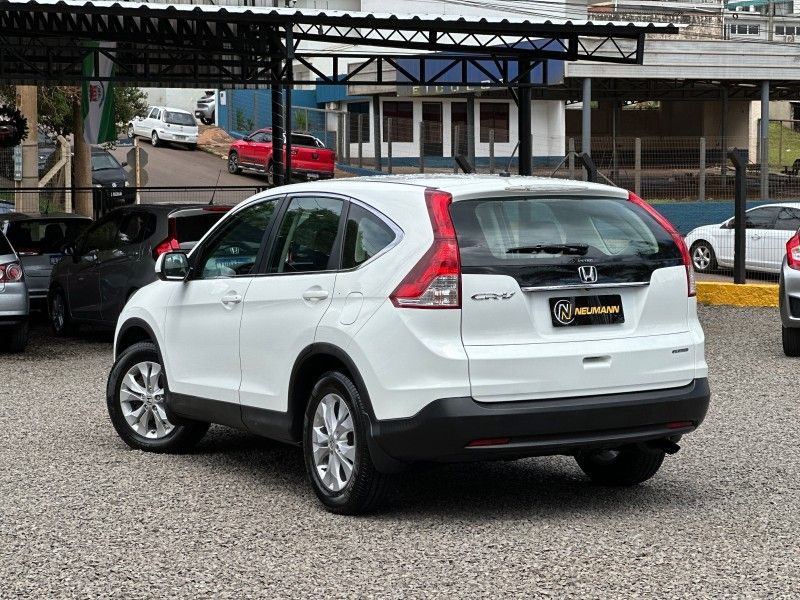 Honda CRV LX 2.0 2014 NEUMANN VEÍCULOS ARROIO DO MEIO / Carros no Vale Honda CRV LX 2.0 2014 NEUMANN VEÍCULOS ARROIO DO MEIO / Carros no Vale