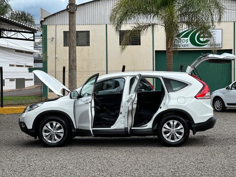 Honda CRV LX 2.0 2014 NEUMANN VEÍCULOS ARROIO DO MEIO / Carros no Vale Honda CRV LX 2.0 2014 NEUMANN VEÍCULOS ARROIO DO MEIO / Carros no Vale