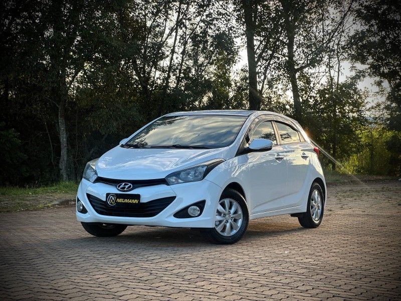 Hyundai HB20 COMFORT 1.6 2015 NEUMANN VEÍCULOS ARROIO DO MEIO / Carros no Vale Hyundai HB20 COMFORT 1.6 2015 NEUMANN VEÍCULOS ARROIO DO MEIO / Carros no Vale