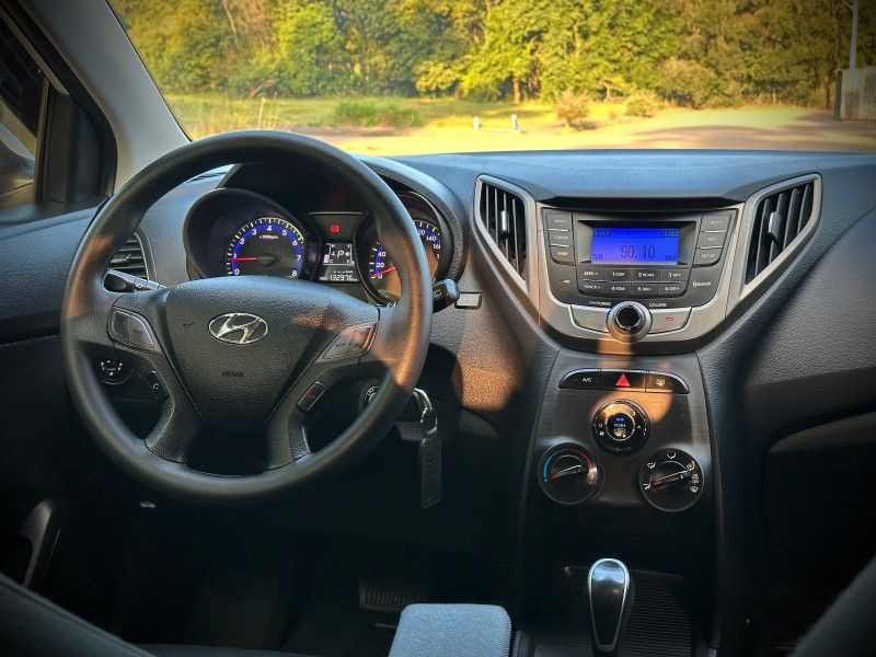 Hyundai HB20 COMFORT 1.6 2015 NEUMANN VEÍCULOS ARROIO DO MEIO / Carros no Vale Hyundai HB20 COMFORT 1.6 2015 NEUMANN VEÍCULOS ARROIO DO MEIO / Carros no Vale
