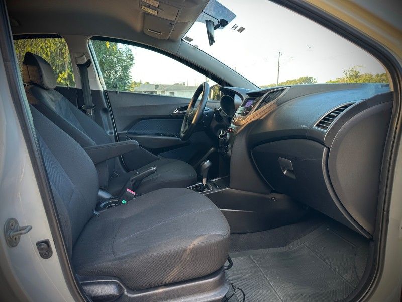 Hyundai HB20 COMFORT 1.6 2015 NEUMANN VEÍCULOS ARROIO DO MEIO / Carros no Vale Hyundai HB20 COMFORT 1.6 2015 NEUMANN VEÍCULOS ARROIO DO MEIO / Carros no Vale