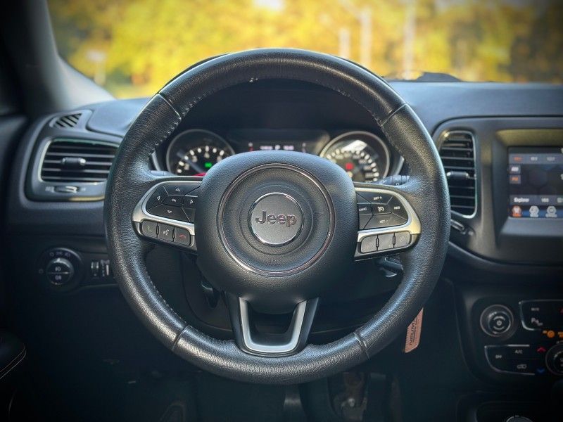Jeep COMPASS SPORT 2.0 2018 NEUMANN VEÍCULOS ARROIO DO MEIO / Carros no Vale Jeep COMPASS SPORT 2.0 2018 NEUMANN VEÍCULOS ARROIO DO MEIO / Carros no Vale