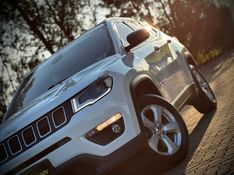 Jeep COMPASS SPORT 2.0 2018 NEUMANN VEÍCULOS ARROIO DO MEIO / Carros no Vale