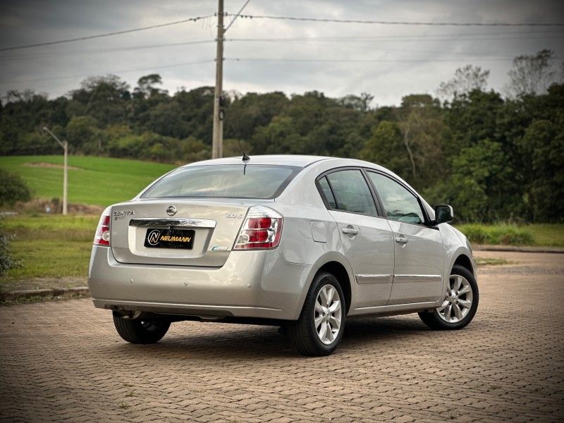 Nissan SENTRA S 2.0 2012 NEUMANN VEÍCULOS ARROIO DO MEIO / Carros no Vale Nissan SENTRA S 2.0 2012 NEUMANN VEÍCULOS ARROIO DO MEIO / Carros no Vale
