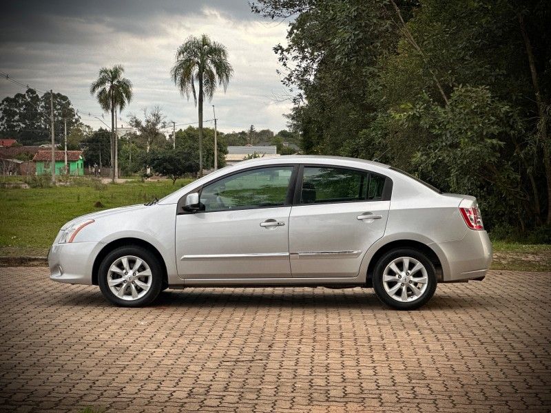 Nissan SENTRA S 2.0 2012 NEUMANN VEÍCULOS ARROIO DO MEIO / Carros no Vale Nissan SENTRA S 2.0 2012 NEUMANN VEÍCULOS ARROIO DO MEIO / Carros no Vale