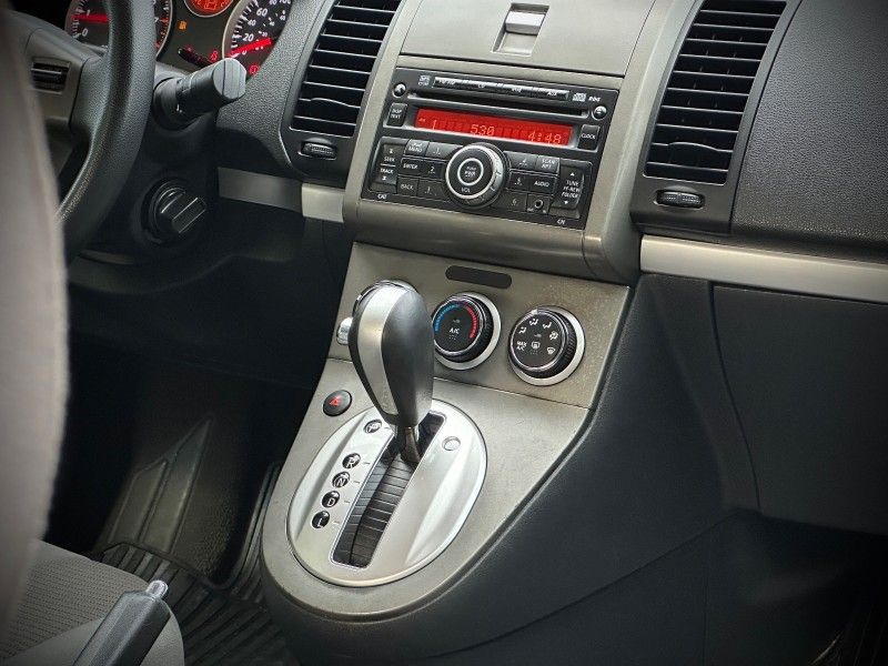Nissan SENTRA S 2.0 2012 NEUMANN VEÍCULOS ARROIO DO MEIO / Carros no Vale Nissan SENTRA S 2.0 2012 NEUMANN VEÍCULOS ARROIO DO MEIO / Carros no Vale