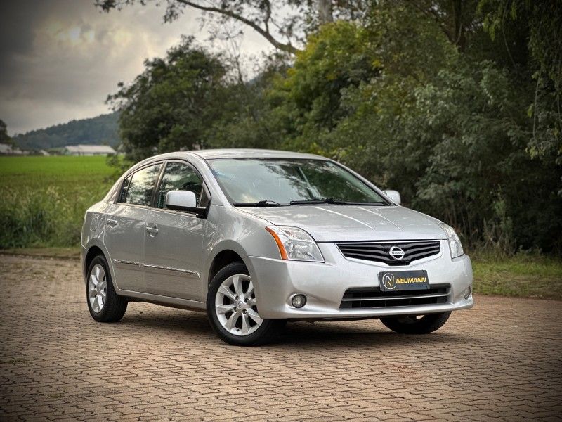 Nissan SENTRA S 2.0 2012 NEUMANN VEÍCULOS ARROIO DO MEIO / Carros no Vale Nissan SENTRA S 2.0 2012 NEUMANN VEÍCULOS ARROIO DO MEIO / Carros no Vale