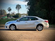 Toyota COROLLA GLi 1.8 2015 NEUMANN VEÍCULOS ARROIO DO MEIO / Carros no Vale