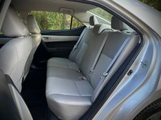 Toyota COROLLA GLi 1.8 2015 NEUMANN VEÍCULOS ARROIO DO MEIO / Carros no Vale