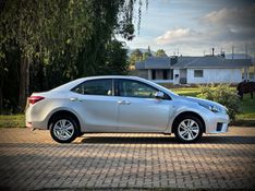 Toyota COROLLA GLi 1.8 2015 NEUMANN VEÍCULOS ARROIO DO MEIO / Carros no Vale