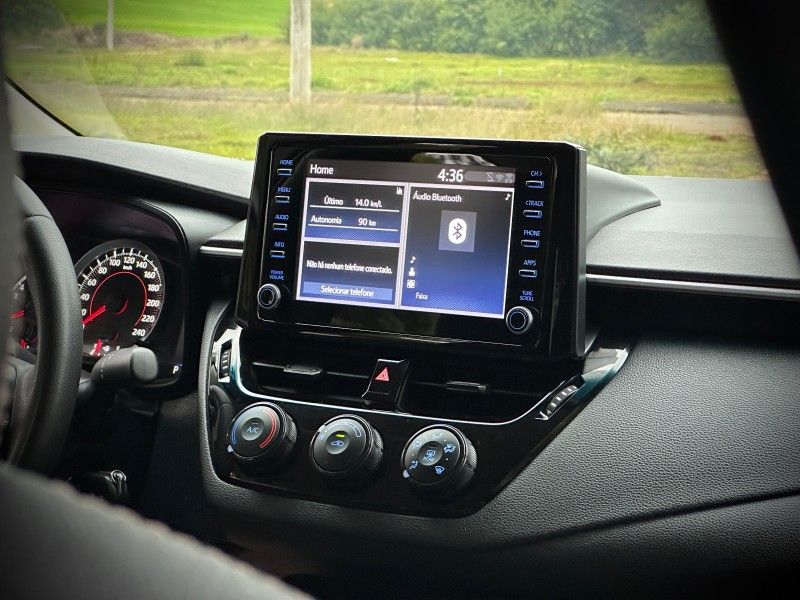 Toyota COROLLA GLI 2.0 2021 NEUMANN VEÍCULOS ARROIO DO MEIO / Carros no Vale