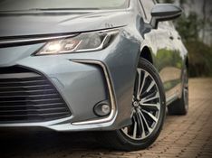 Toyota COROLLA GLI 2.0 2021 NEUMANN VEÍCULOS ARROIO DO MEIO / Carros no Vale
