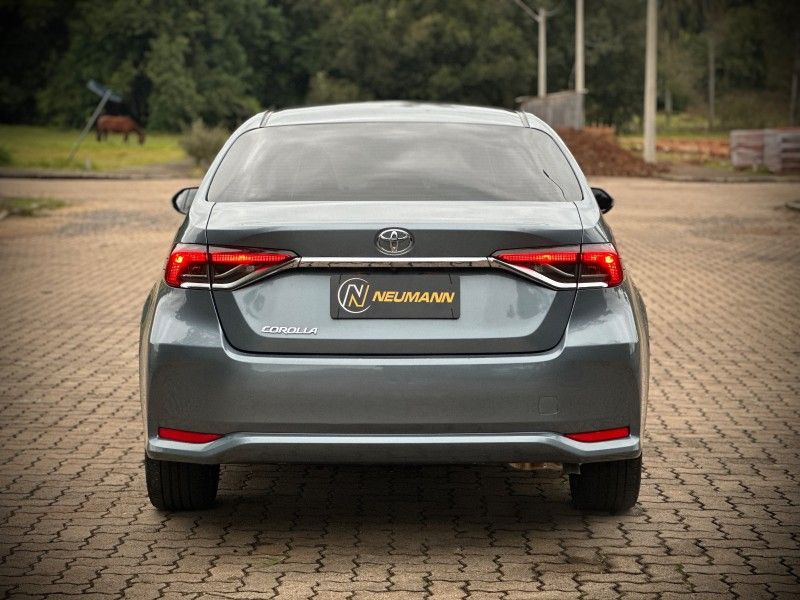 Toyota COROLLA GLI 2.0 2021 NEUMANN VEÍCULOS ARROIO DO MEIO / Carros no Vale