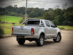 Toyota HILUX CAB.DUPLA SR 2.7 2010 NEUMANN VEÍCULOS ARROIO DO MEIO / Carros no Vale