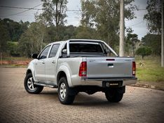 Toyota HILUX CAB.DUPLA SR 2.7 2010 NEUMANN VEÍCULOS ARROIO DO MEIO / Carros no Vale