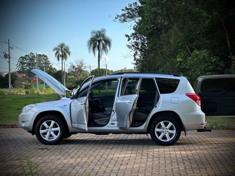 Toyota RAV-4 2.4 2008 NEUMANN VEÍCULOS ARROIO DO MEIO / Carros no Vale Toyota RAV-4 2.4 2008 NEUMANN VEÍCULOS ARROIO DO MEIO / Carros no Vale