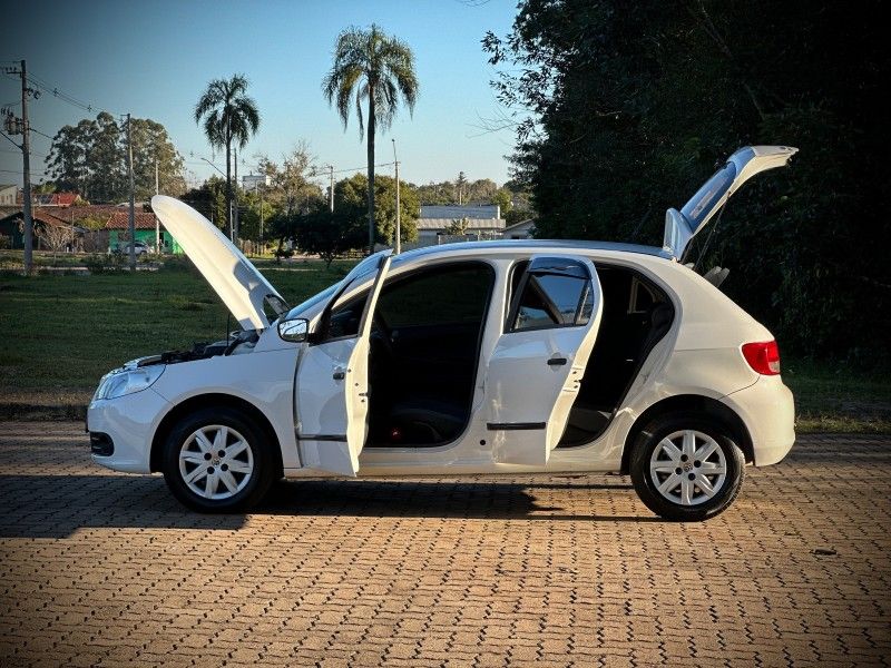 Volkswagen GOL 1.0 2009 NEUMANN VEÍCULOS ARROIO DO MEIO / Carros no Vale