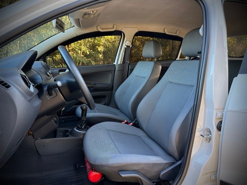 Volkswagen GOL 1.0 2009 NEUMANN VEÍCULOS ARROIO DO MEIO / Carros no Vale