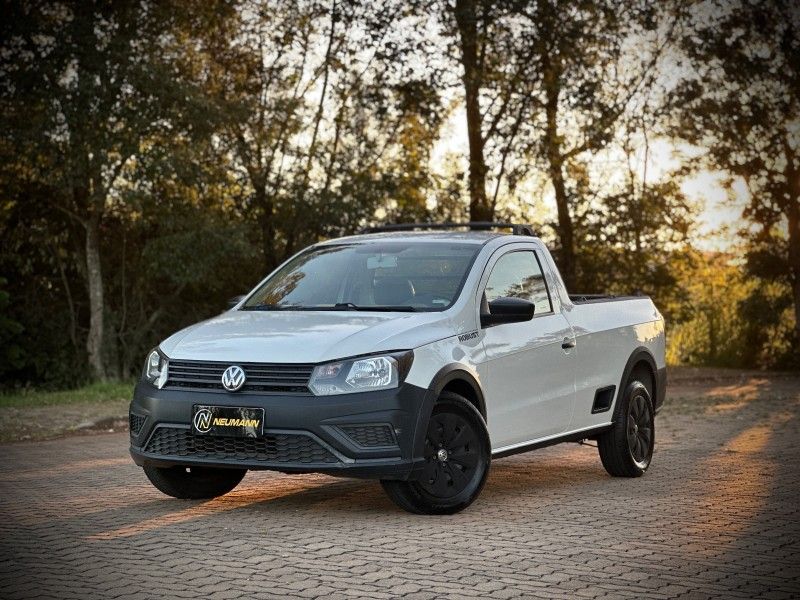 Volkswagen SAVEIRO ROBUST 1.6 2018 NEUMANN VEÍCULOS ARROIO DO MEIO / Carros no Vale