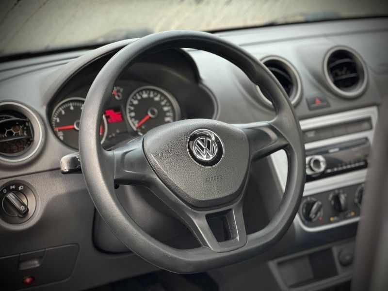 Volkswagen SAVEIRO ROBUST 1.6 2018 NEUMANN VEÍCULOS ARROIO DO MEIO / Carros no Vale