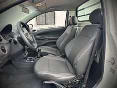 Volkswagen SAVEIRO ROBUST 1.6 2018 NEUMANN VEÍCULOS ARROIO DO MEIO / Carros no Vale