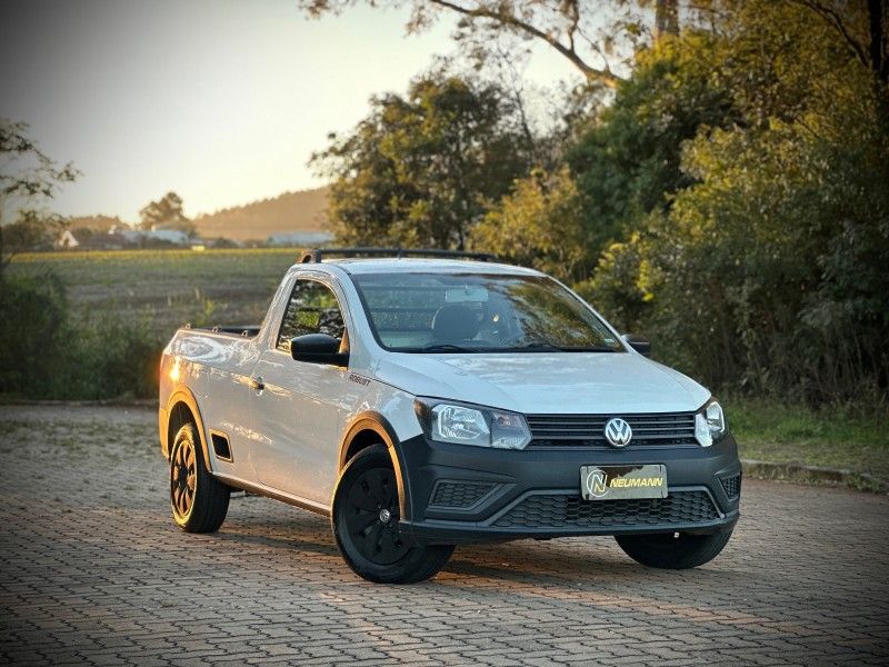 Volkswagen SAVEIRO ROBUST 1.6 2018 NEUMANN VEÍCULOS ARROIO DO MEIO / Carros no Vale