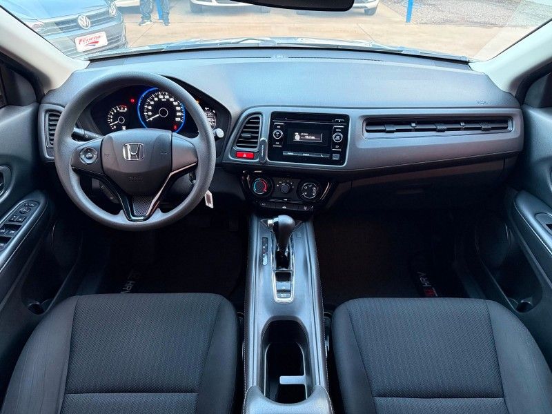 Honda HR-V LX CVT 1.8 2018 FERREIRA VEÍCULOS VENÂNCIO AIRES / Carros no Vale