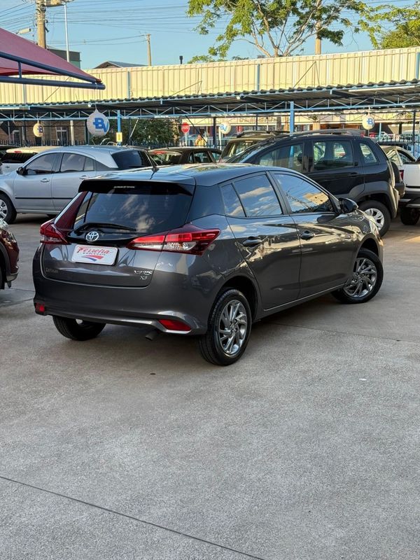 Toyota YARIS XS 1.5 2023 FERREIRA VEÍCULOS VENÂNCIO AIRES / Carros no Vale Toyota YARIS XS 1.5 2023 FERREIRA VEÍCULOS VENÂNCIO AIRES / Carros no Vale