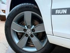 Volkswagen FOX RUN 1.6 8V 2017 FERREIRA VEÍCULOS VENÂNCIO AIRES / Carros no Vale