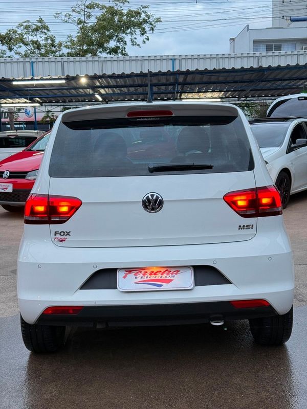 Volkswagen FOX RUN 1.6 8V 2017 FERREIRA VEÍCULOS VENÂNCIO AIRES / Carros no Vale