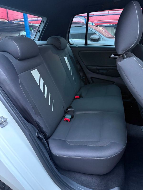 Volkswagen FOX RUN 1.6 8V 2017 FERREIRA VEÍCULOS VENÂNCIO AIRES / Carros no Vale
