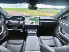 TESLA MODEL S ELÉTRICO PLAID 2021/2021 FÁBIO BERNARDES PORTO ALEGRE / Carros no Vale