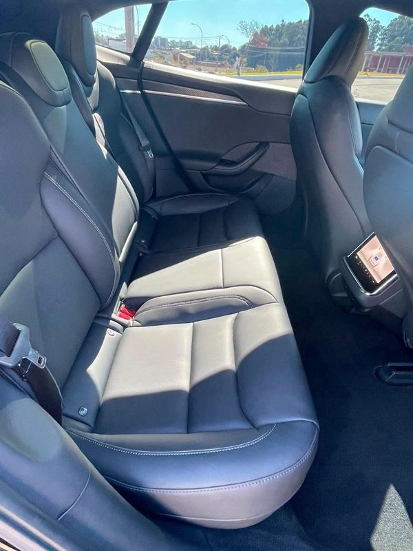 TESLA MODEL S ELÉTRICO PLAID 2021/2021 FÁBIO BERNARDES PORTO ALEGRE / Carros no Vale