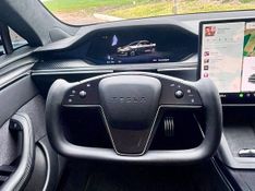 TESLA MODEL S ELÉTRICO PLAID 2021/2021 FÁBIO BERNARDES PORTO ALEGRE / Carros no Vale