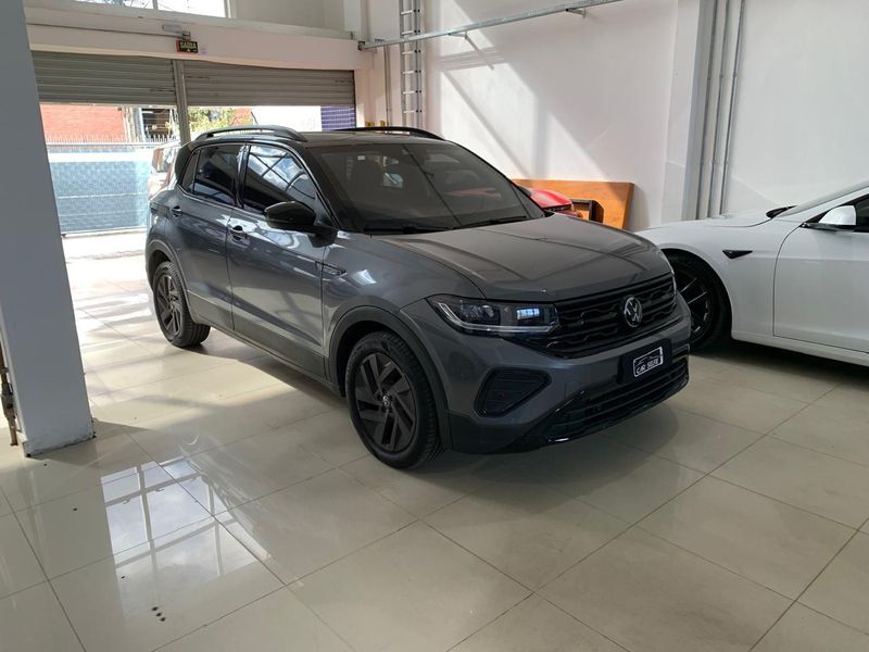 VOLKSWAGEN T-CROSS 1.4 250 TSI TOTAL FLEX HIGHLINE AUTOMÁTICO 2025/2025 FÁBIO BERNARDES PORTO ALEGRE / Carros no Vale VOLKSWAGEN T-CROSS 1.4 250 TSI TOTAL FLEX HIGHLINE AUTOMÁTICO 2025/2025 FÁBIO BERNARDES PORTO ALEGRE / Carros no Vale