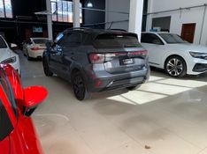 VOLKSWAGEN T-CROSS 1.4 250 TSI TOTAL FLEX HIGHLINE AUTOMÁTICO 2025/2025 FÁBIO BERNARDES PORTO ALEGRE / Carros no Vale