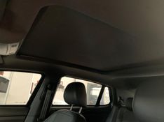 VOLKSWAGEN T-CROSS 1.4 250 TSI TOTAL FLEX HIGHLINE AUTOMÁTICO 2025/2025 FÁBIO BERNARDES PORTO ALEGRE / Carros no Vale