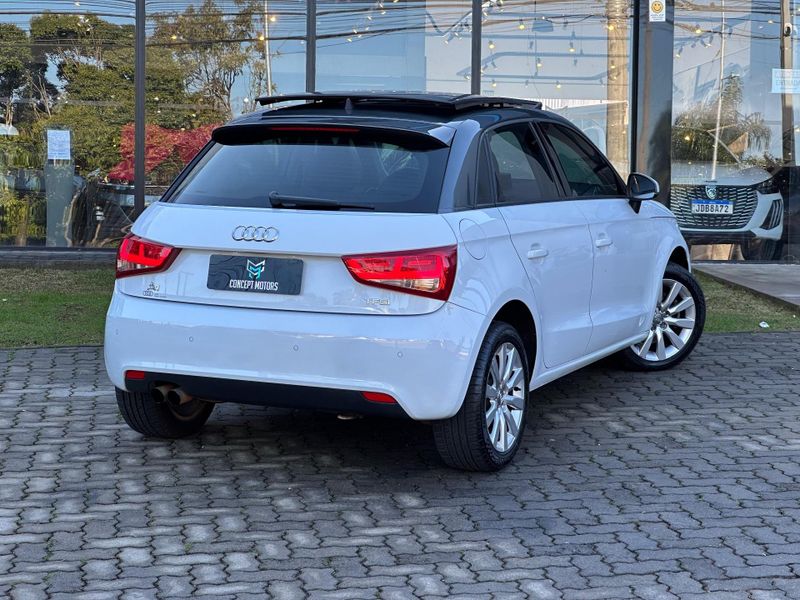 Audi A1 Sportback 1.4 TFSI 5p S-tronic 2013/2014 CONCEPT MOTORS PASSO FUNDO / Carros no Vale Audi A1 Sportback 1.4 TFSI 5p S-tronic 2013/2014 CONCEPT MOTORS PASSO FUNDO / Carros no Vale