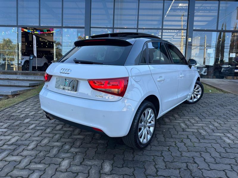 Audi A1 Sportback 1.4 TFSI 5p S-tronic 2013/2014 CONCEPT MOTORS PASSO FUNDO / Carros no Vale Audi A1 Sportback 1.4 TFSI 5p S-tronic 2013/2014 CONCEPT MOTORS PASSO FUNDO / Carros no Vale