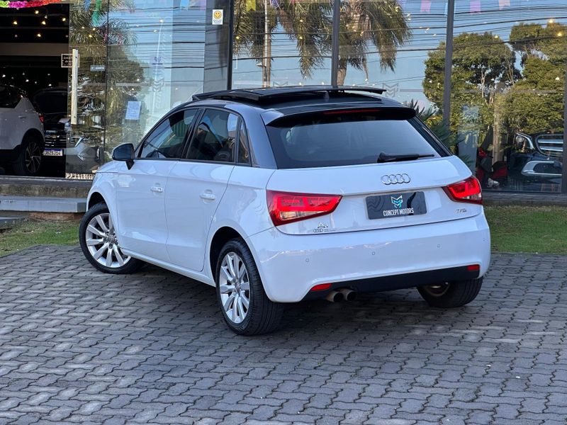 Audi A1 Sportback 1.4 TFSI 5p S-tronic 2013/2014 CONCEPT MOTORS PASSO FUNDO / Carros no Vale Audi A1 Sportback 1.4 TFSI 5p S-tronic 2013/2014 CONCEPT MOTORS PASSO FUNDO / Carros no Vale