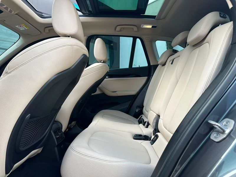 BMW X1 SDRIVE 20i X-Line 2.0 TB Active Flex 2021/2022 CONCEPT MOTORS PASSO FUNDO / Carros no Vale BMW X1 SDRIVE 20i X-Line 2.0 TB Active Flex 2021/2022 CONCEPT MOTORS PASSO FUNDO / Carros no Vale