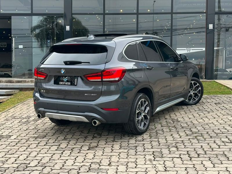 BMW X1 SDRIVE 20i X-Line 2.0 TB Active Flex 2021/2022 CONCEPT MOTORS PASSO FUNDO / Carros no Vale BMW X1 SDRIVE 20i X-Line 2.0 TB Active Flex 2021/2022 CONCEPT MOTORS PASSO FUNDO / Carros no Vale