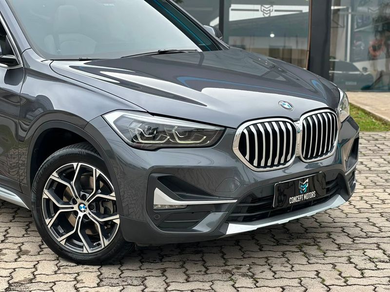 BMW X1 SDRIVE 20i X-Line 2.0 TB Active Flex 2021/2022 CONCEPT MOTORS PASSO FUNDO / Carros no Vale BMW X1 SDRIVE 20i X-Line 2.0 TB Active Flex 2021/2022 CONCEPT MOTORS PASSO FUNDO / Carros no Vale