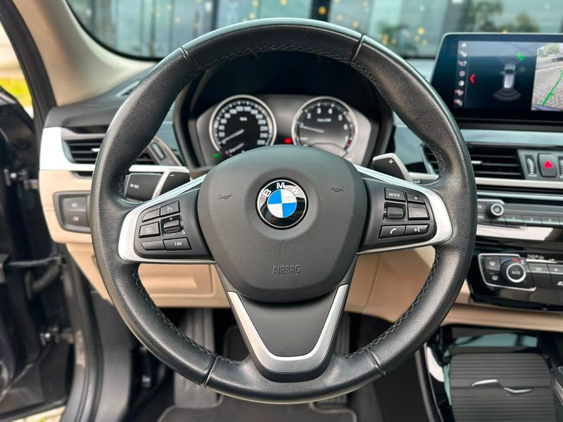 BMW X1 SDRIVE 20i X-Line 2.0 TB Active Flex 2021/2022 CONCEPT MOTORS PASSO FUNDO / Carros no Vale BMW X1 SDRIVE 20i X-Line 2.0 TB Active Flex 2021/2022 CONCEPT MOTORS PASSO FUNDO / Carros no Vale