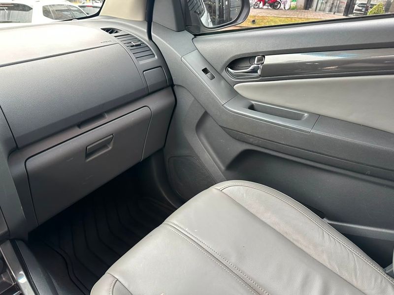 Chevrolet S-10 Pick-up LTZ 2.8 TDI 4×4 CD Dies.Aut 2014/2014 CONCEPT MOTORS PASSO FUNDO / Carros no Vale Chevrolet S-10 Pick-up LTZ 2.8 TDI 4×4 CD Dies.Aut 2014/2014 CONCEPT MOTORS PASSO FUNDO / Carros no Vale