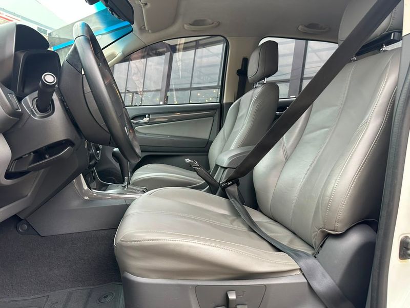 Chevrolet S-10 Pick-up LTZ 2.8 TDI 4×4 CD Dies.Aut 2014/2014 CONCEPT MOTORS PASSO FUNDO / Carros no Vale Chevrolet S-10 Pick-up LTZ 2.8 TDI 4×4 CD Dies.Aut 2014/2014 CONCEPT MOTORS PASSO FUNDO / Carros no Vale