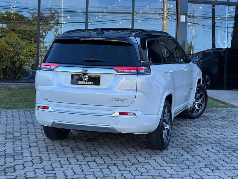 Jeep Commander Overland T270 1.3 TB Flex Aut. 2022/2023 CONCEPT MOTORS PASSO FUNDO / Carros no Vale Jeep Commander Overland T270 1.3 TB Flex Aut. 2022/2023 CONCEPT MOTORS PASSO FUNDO / Carros no Vale