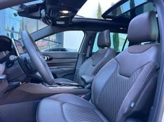Jeep Commander Overland T270 1.3 TB Flex Aut. 2022/2023 CONCEPT MOTORS PASSO FUNDO / Carros no Vale