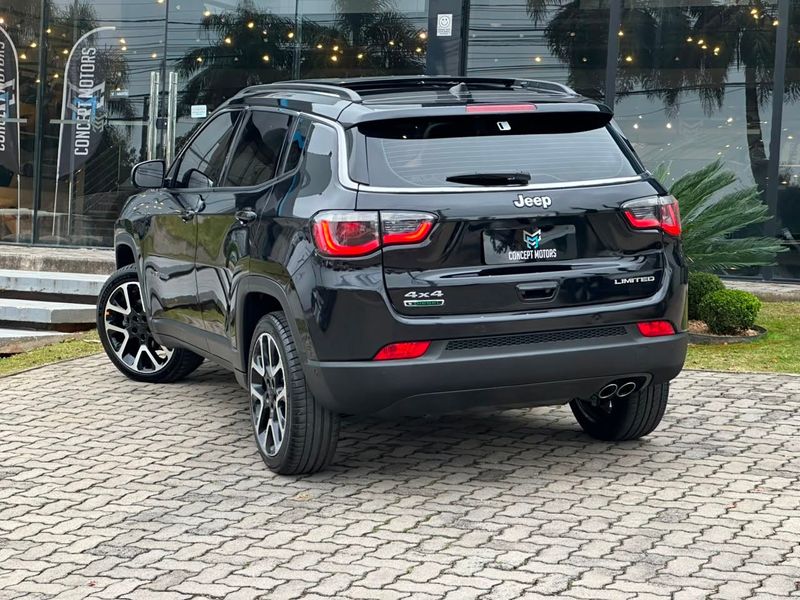 Jeep Compass LIMITED 2.0 4×4 Diesel 16V Aut. 2017/2018 CONCEPT MOTORS PASSO FUNDO / Carros no Vale Jeep Compass LIMITED 2.0 4×4 Diesel 16V Aut. 2017/2018 CONCEPT MOTORS PASSO FUNDO / Carros no Vale